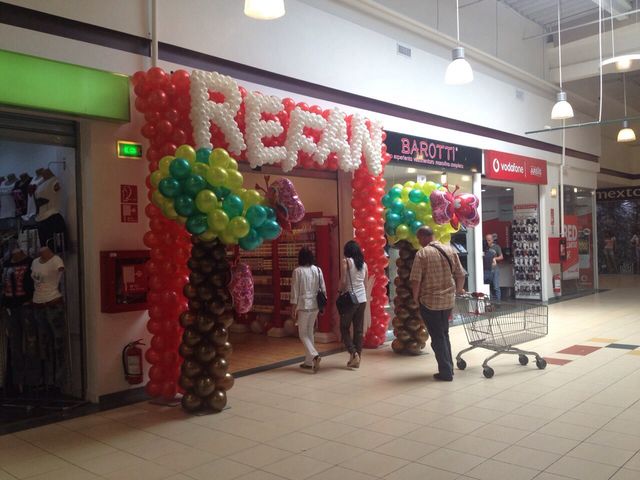 Refan with a new store in Romania