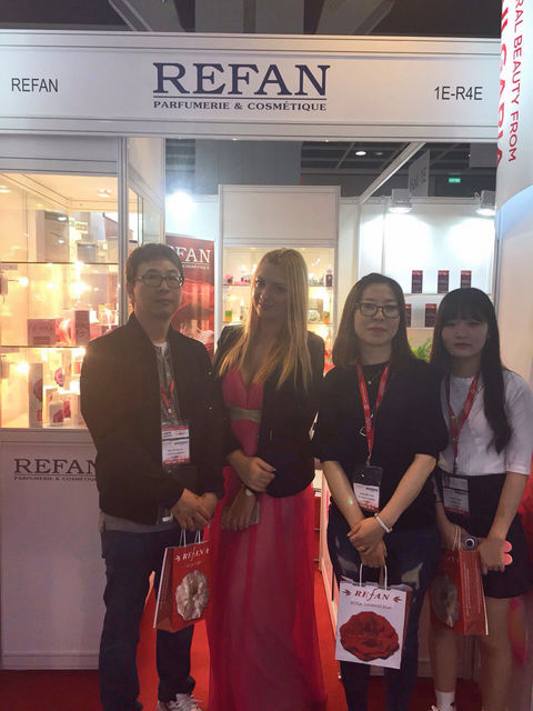 REFAN presente na feira de cosmética Cosmoprof, na Asia